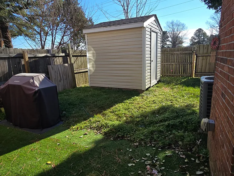 1072 Level Green Blvd — Photo 9