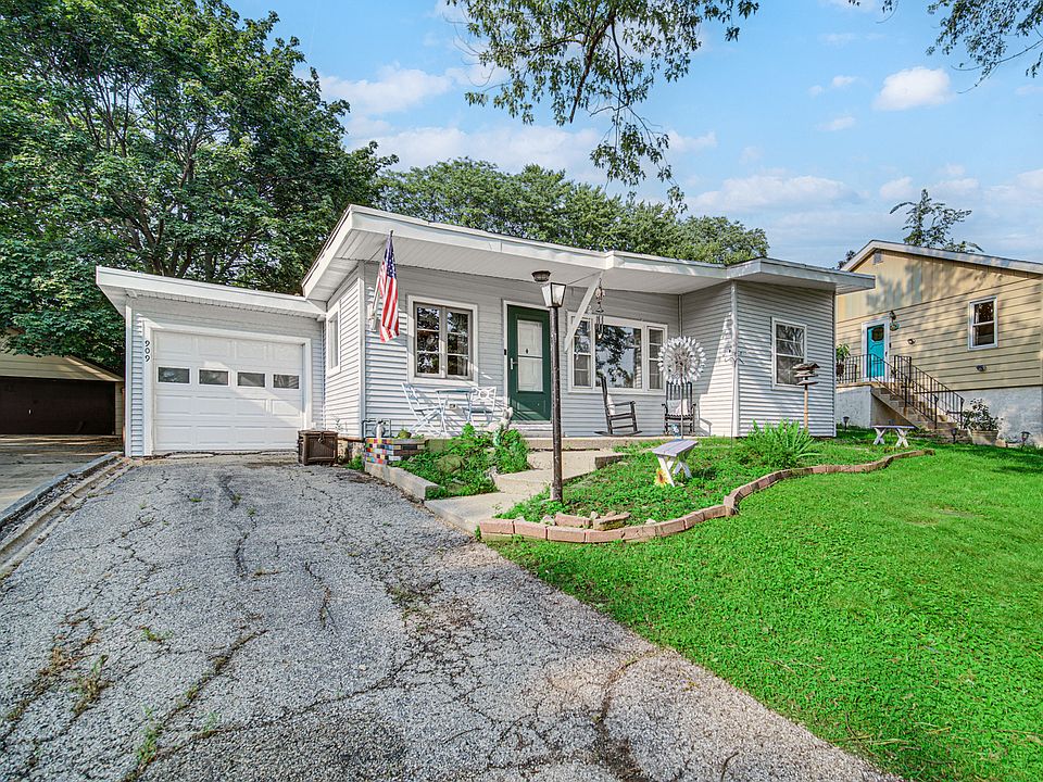 1st image of 909 Pershing Dr