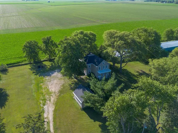 24855 85th Ave, Dixon, IA 52745