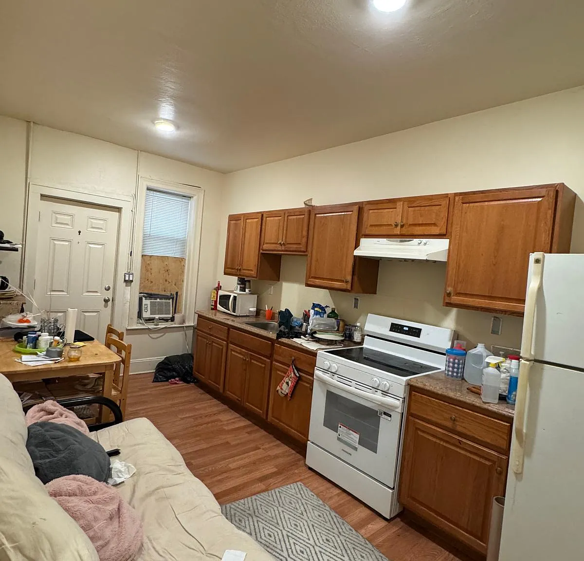 1 bed, 750 sqft, $2,200 — Photo 1