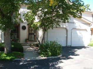 884 S Joplin Cir, Aurora, CO 80017
