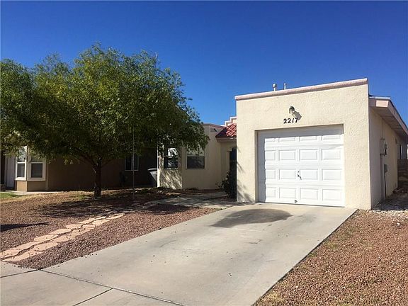 3rd image of 2217 Tierra De Oro Way