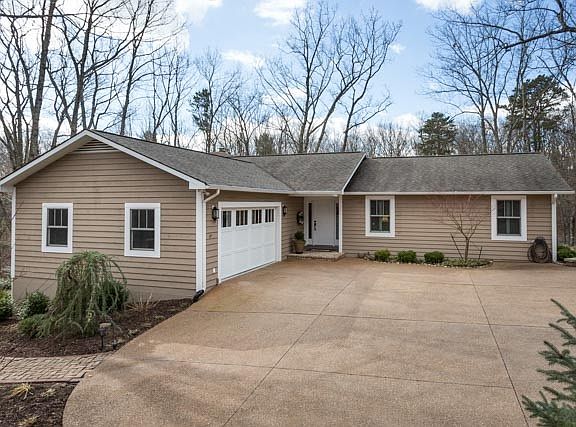 2nd image of 110 Cross Keys Ct