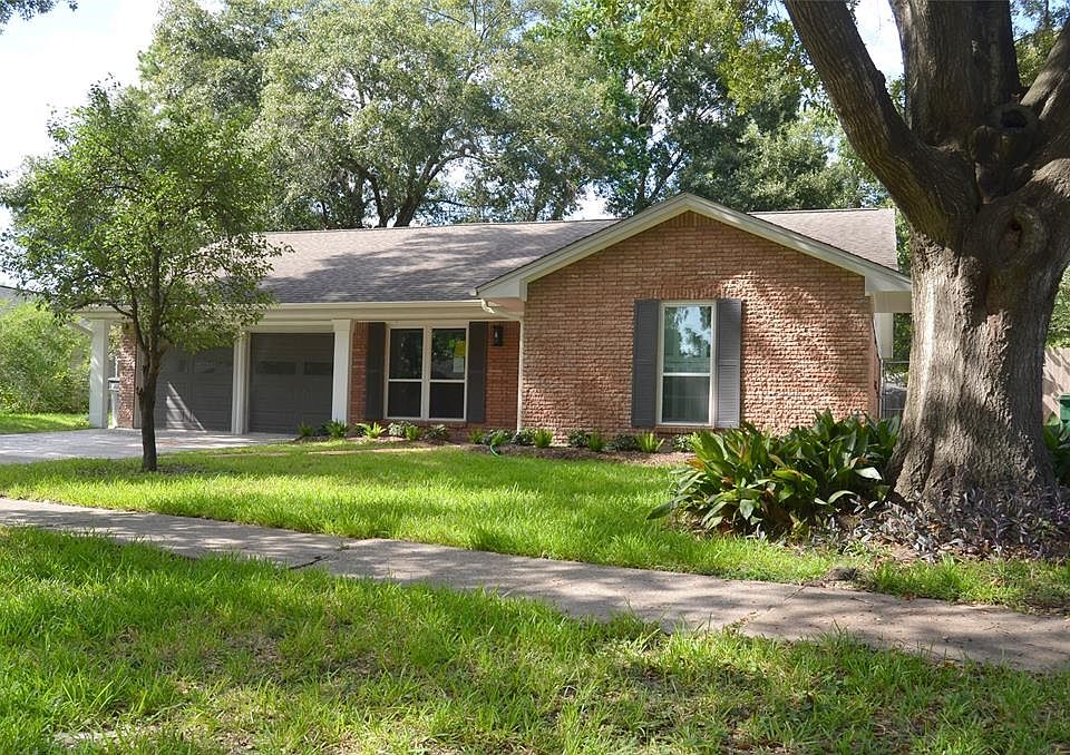 1st image of 5330 Poinciana Dr