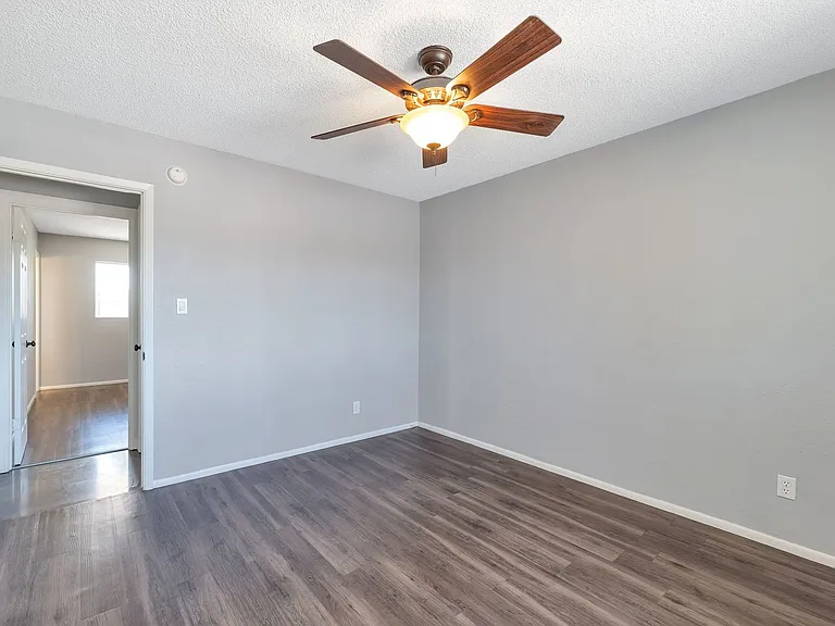 2801 N Granite Reef Rd — Photo 16