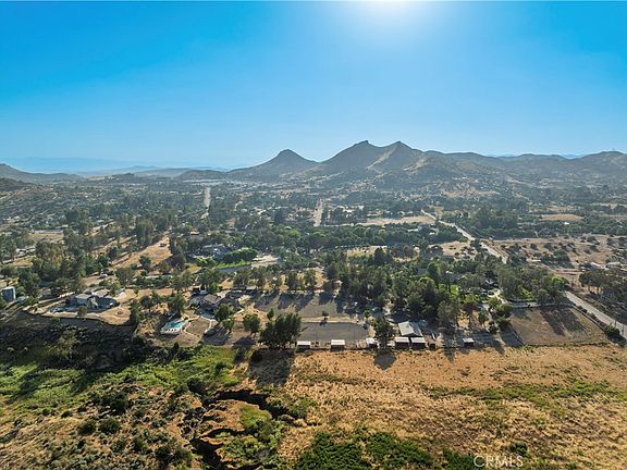 5th image of 32944 Agua Dulce Canyon Rd