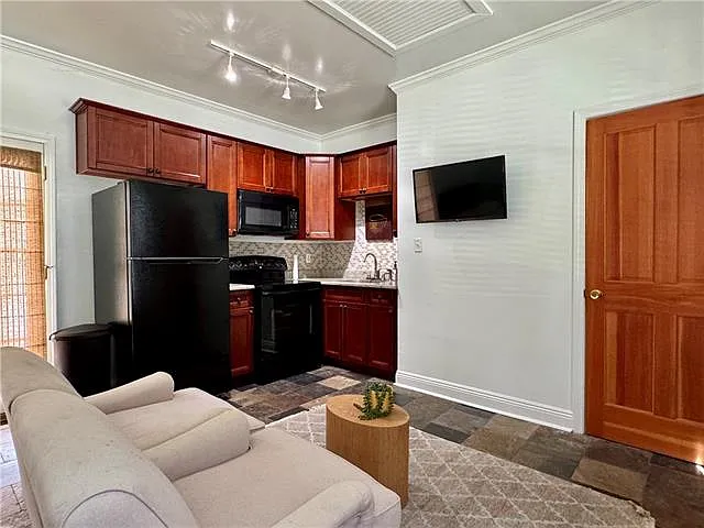 1 bed, 1.0 bath, 420 sqft, $1,250 — Photo 3