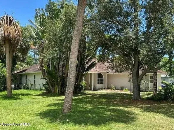 3405 Bent Pine Dr, Fort Pierce, FL 34951