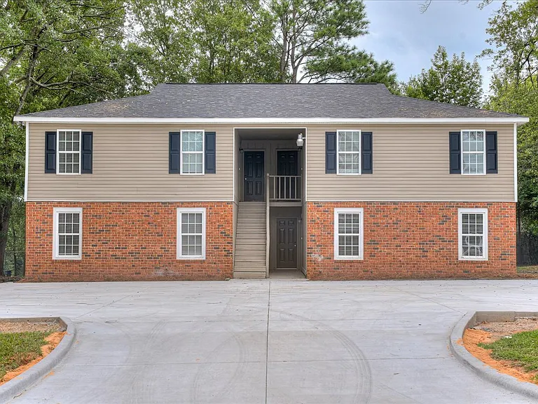 140 Conifer Dr — Photo 2