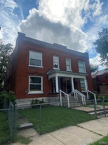 2nd image of 4592 Evans Ave
