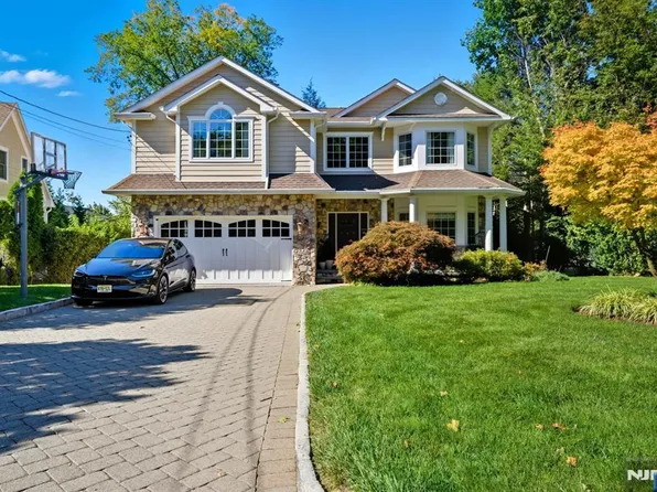 149 Magnolia Ave, Tenafly, NJ 07670