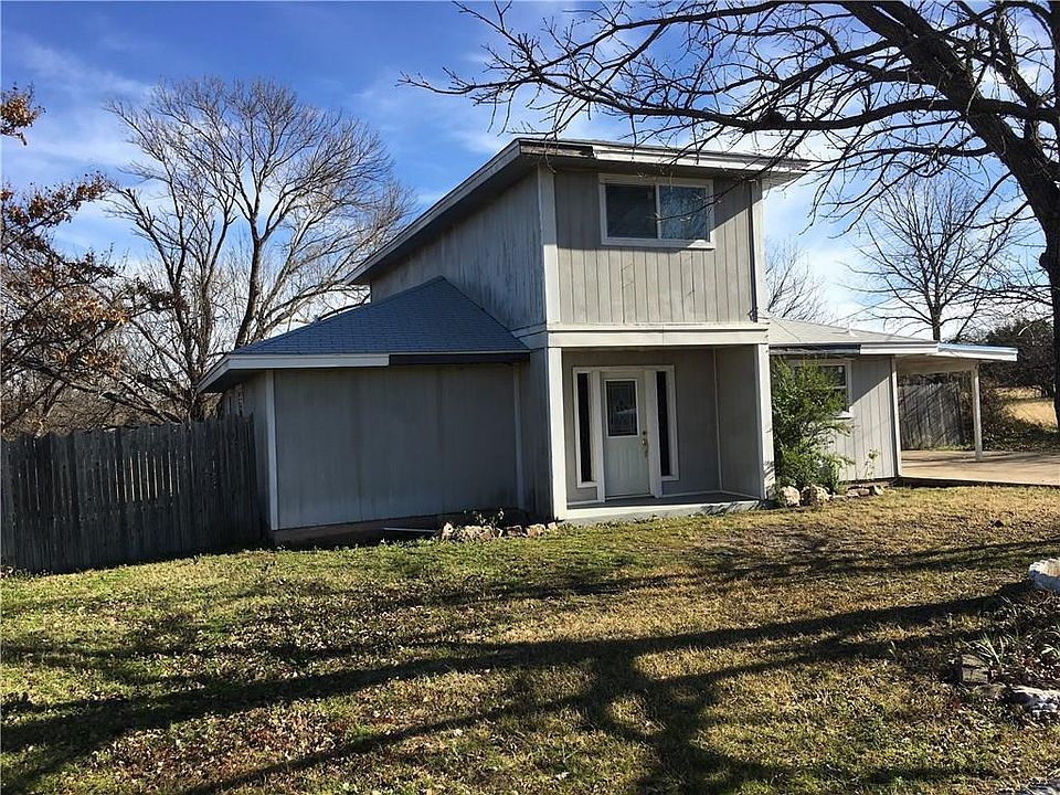 1st image of 148 Lakeshore Dr