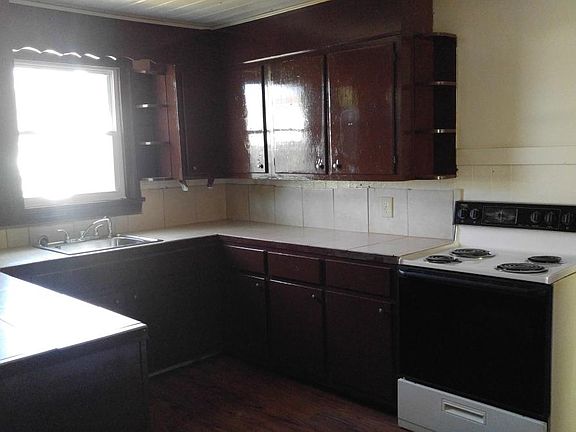5th image of 1306 Beazley St