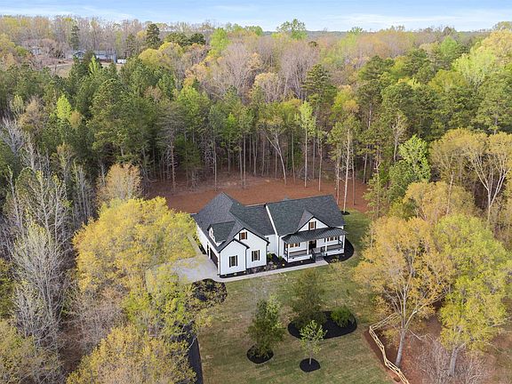 4th image of 206 Zimmerman Lake Rd