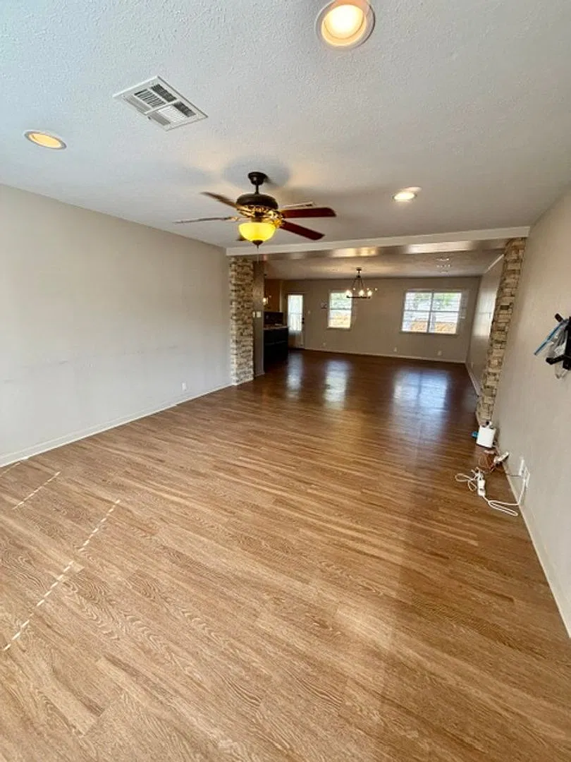 3 Bedroom 2 Bath in Gatesville — Photo 3
