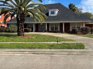 5721 Wright Rd, New Orleans, LA 70128