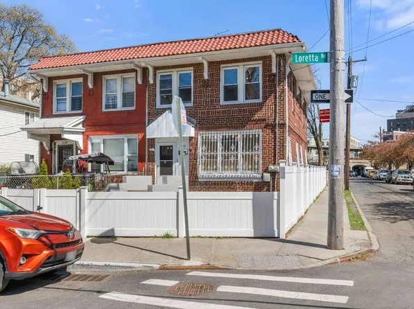 2202 Loretta Rd, Far Rockaway, NY 11691
