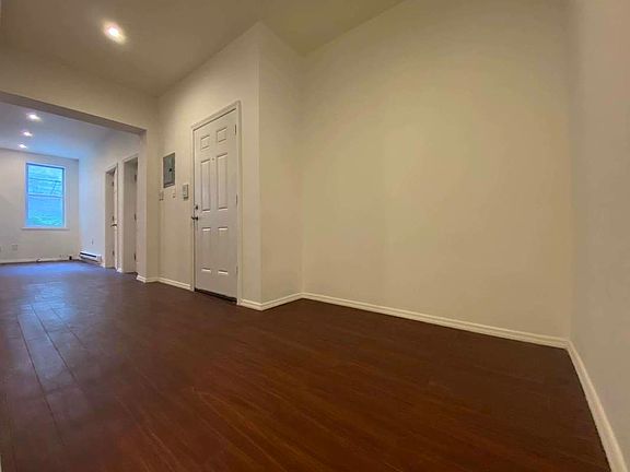 3rd image of 32 Park St #1