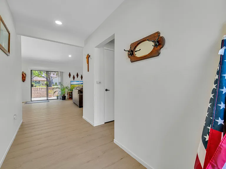 37202 Village 37 — Photo 4