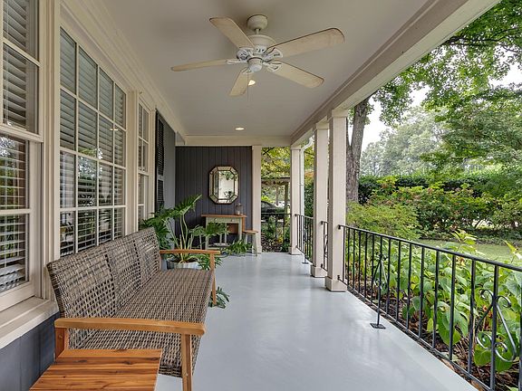 3rd image of 3653 Northwood Dr
