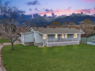 2327 Betty Ln, Victor, MT, 59875