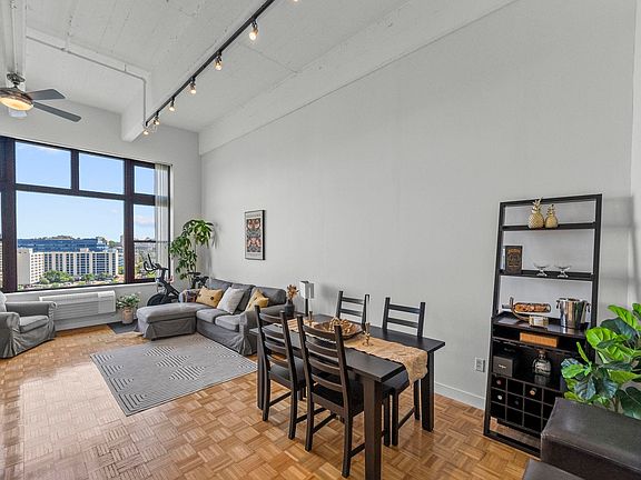 5th image of 1500 Washington St APT 10M