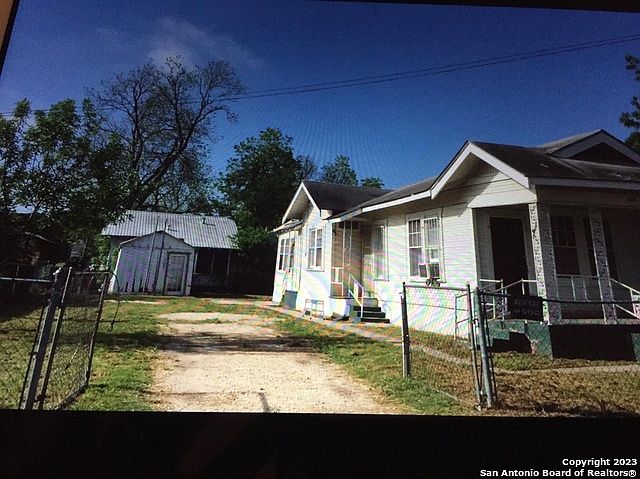 1st image of 528 Schley Ave
