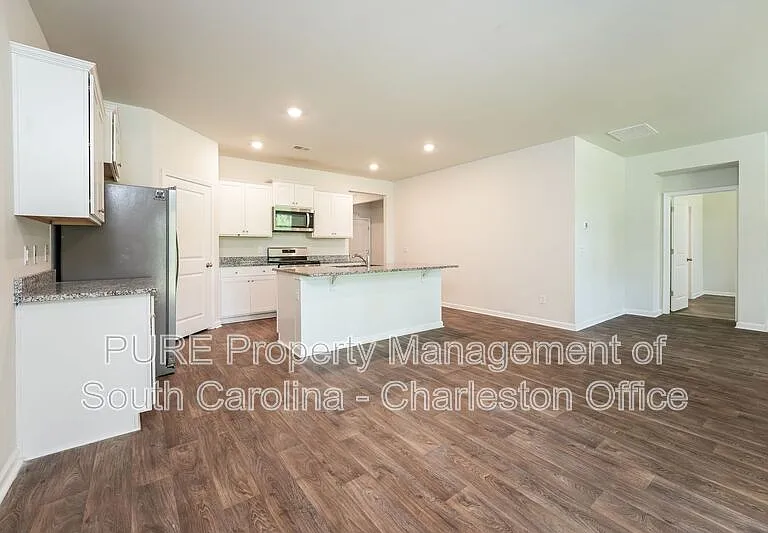 142 Summit View Dr — Photo 4