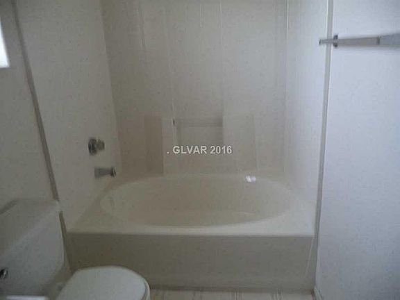 5th image of 3425 E Russell Rd Unit 161