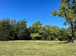 646 Oak Crossing Dr, Villa Ridge, MO 63089