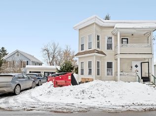 28 Pleasant St, Barre, VT 05641