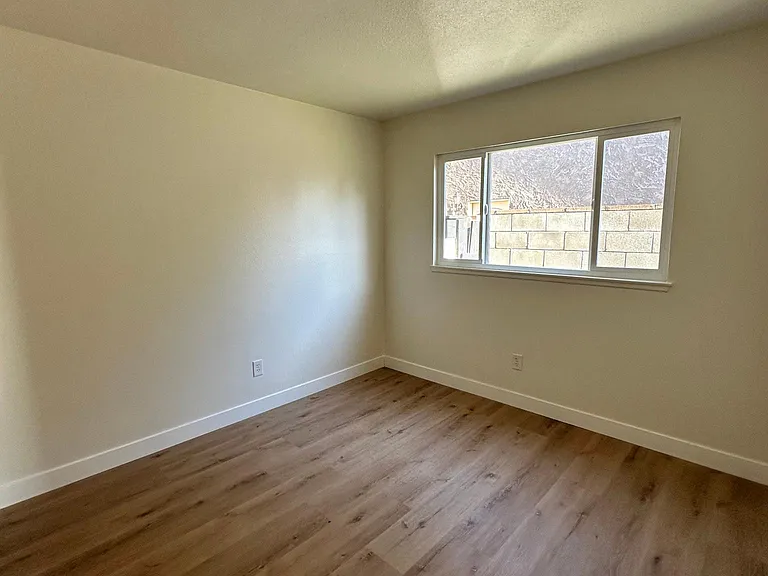 7680 Lombardy Ave — Photo 6
