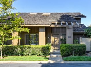 2081 Promontory Point Ln, Gold River, CA 95670