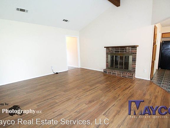 2nd image of 4819 Longstreet Pl