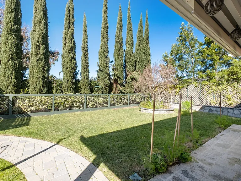20891 Porter Ranch Rd — Photo 33