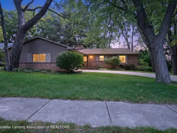 1240 Whittier Dr, East Lansing, MI 48823