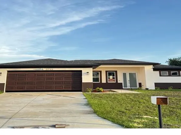 2810 27th St SW, Lehigh Acres, FL 33976