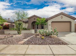 41819 N Iron Horse Ct, Phoenix, AZ 85086