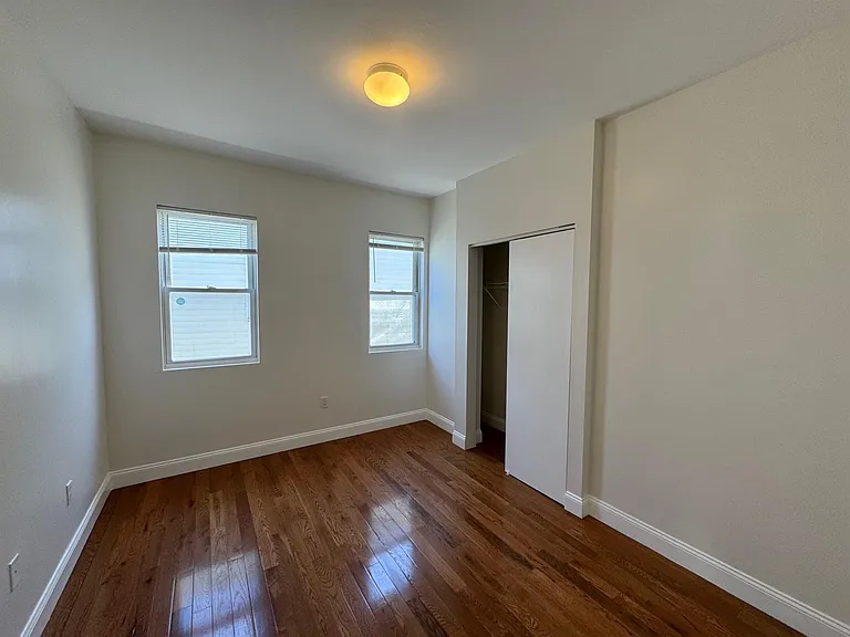 356 Somerville Ave — Photo 12