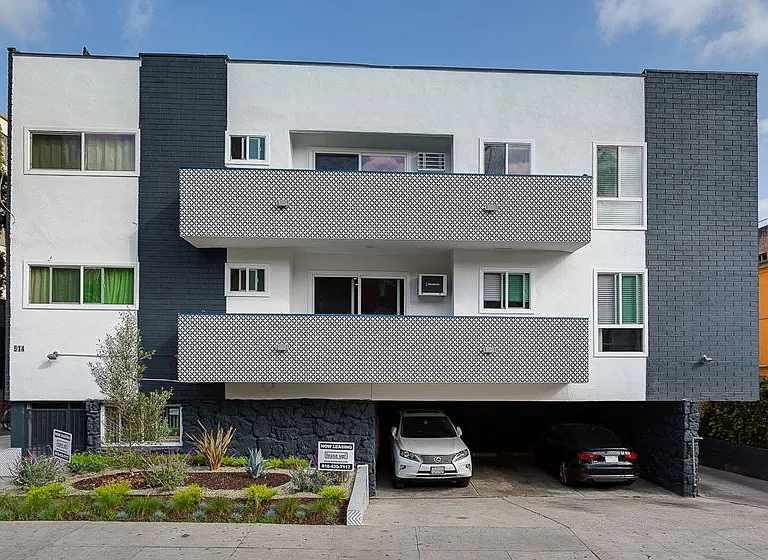 514 S Mariposa Ave #102 — Photo 1