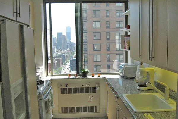 Rented by Corcoran | media 20