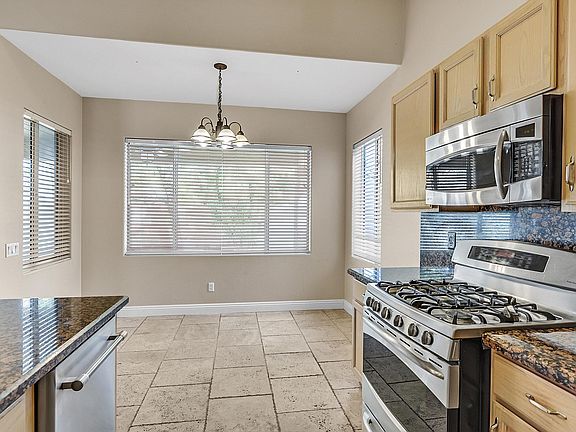 5th image of 2031 Hobbyhorse Ave