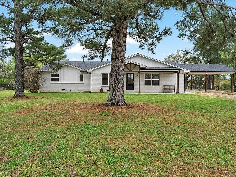 8082 County Road 308