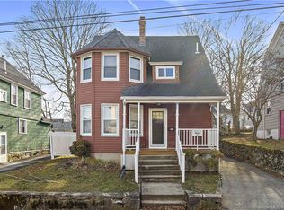 22 Avery Ct, New London, CT 06320