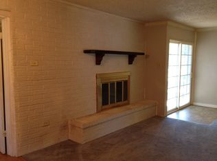 105 Vanderbilt Ln, Waxahachie, TX 75165