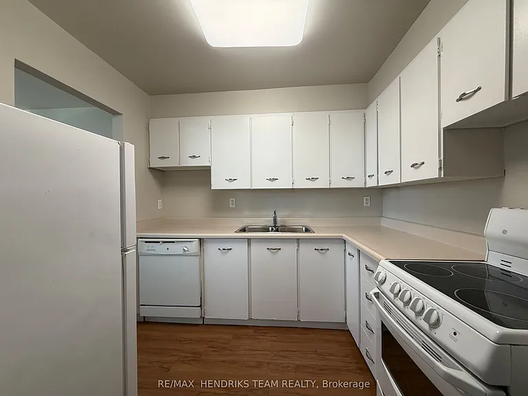 158 Fitch St #318 — Photo 2