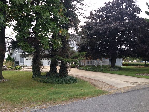 2nd image of 17860 S Phillips Rd
