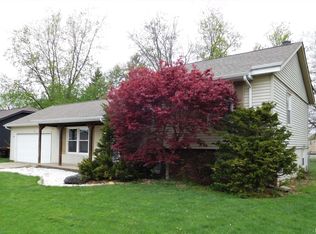 601 Pierce St, Morton, IL 61550