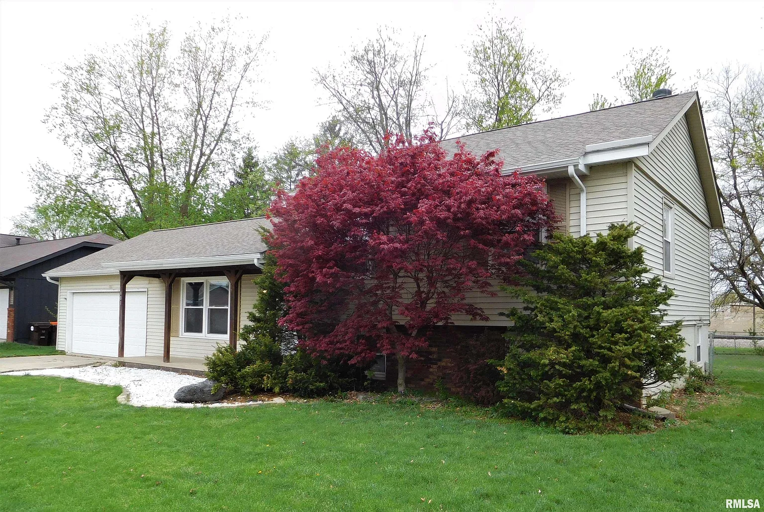 601 Pierce St photo 1