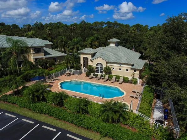 642 Vintage Reserve Cir APT A, Naples, FL 34119